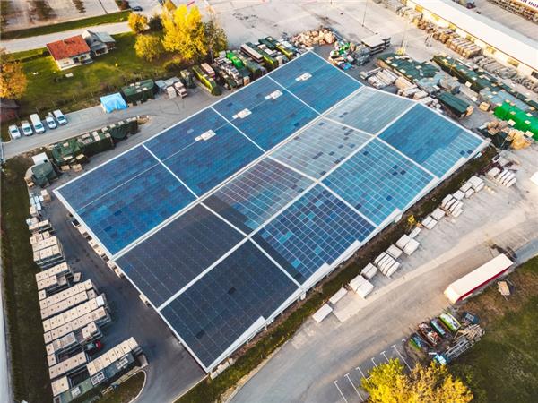 przemysłowe systemy fotowoltaiczne