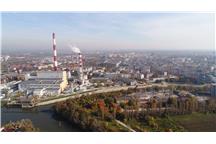 Rozbiórka 120-metrowego komina elektrociepłowni zakończona Rozbiórka 120-metrowego komina elektrociepłowni zakończona